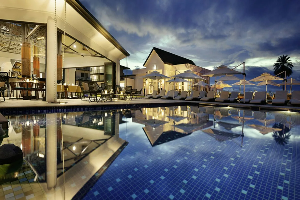 The Oberoi Bengaluru luxury garden hotel on MG Road, Bangalore