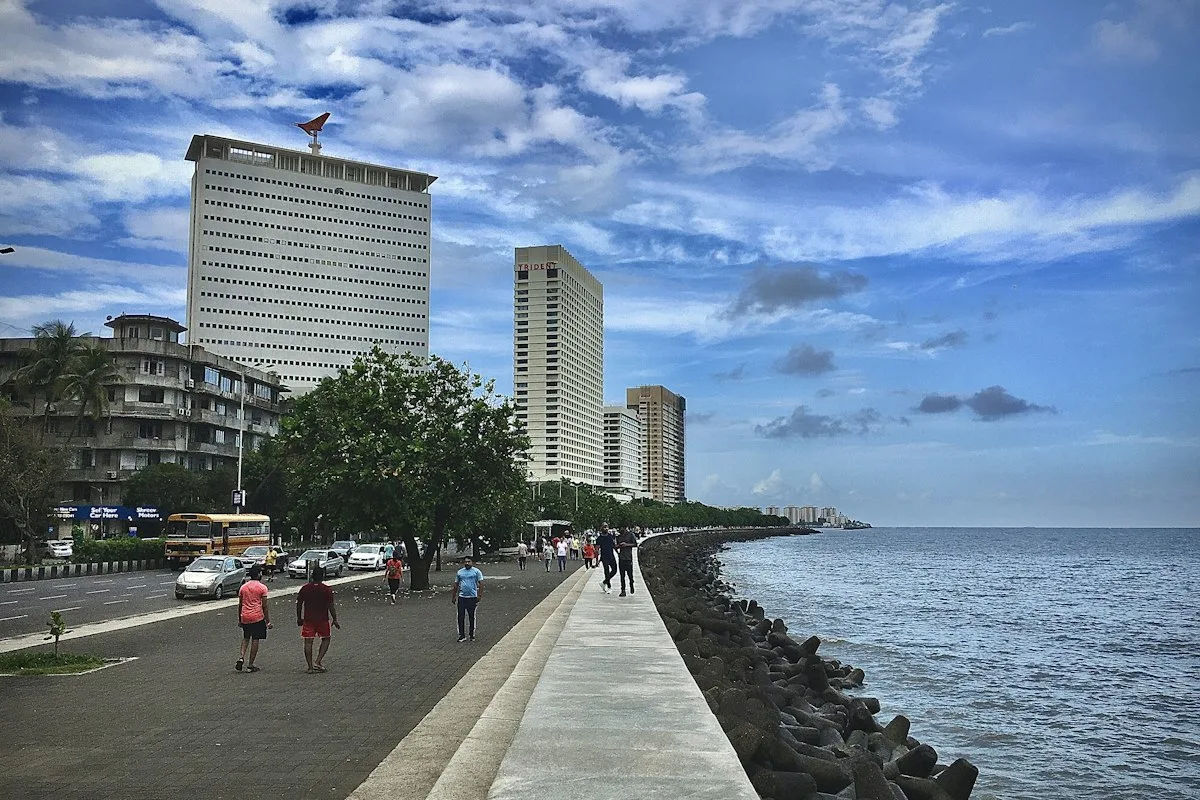 Trident Nariman Point and The Oberoi luxury hotel overlooking Marine Drive, Mumbai